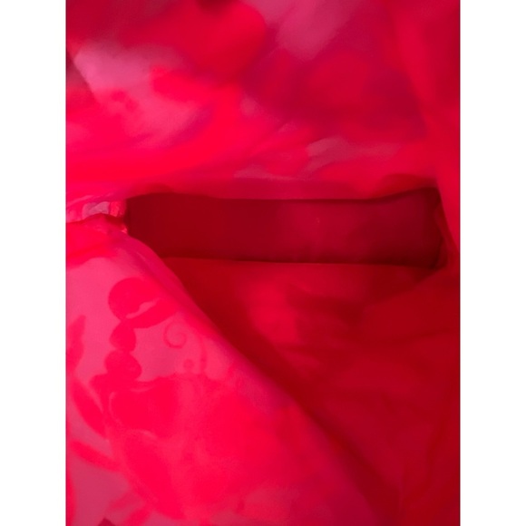 Lily Pulitzer by Estée Lauder Stylish Blue and Red Tote Bag - Picture 9 of 9